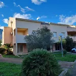 Nouvel Location D'un Bel T2 Climatise Et Meuble Au Rdch Avec Piscine Dans Les Melody *