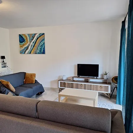 Nouvel Location D'un Bel T2 Climatise Et Meuble Au Rdch Avec Piscine Dans Les Melody Lejlighed Santa-Maria-Poggio (Corsica)