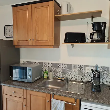 Nouvel Location D'un Bel T2 Climatise Et Meuble Au Rdch Avec Piscine Dans Les Melody *