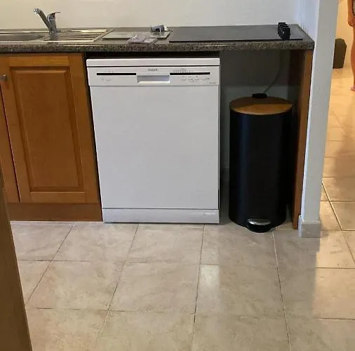 Nouvel Location D'un Bel T2 Climatise Et Meuble Au Rdch Avec Piscine Dans Les Melody