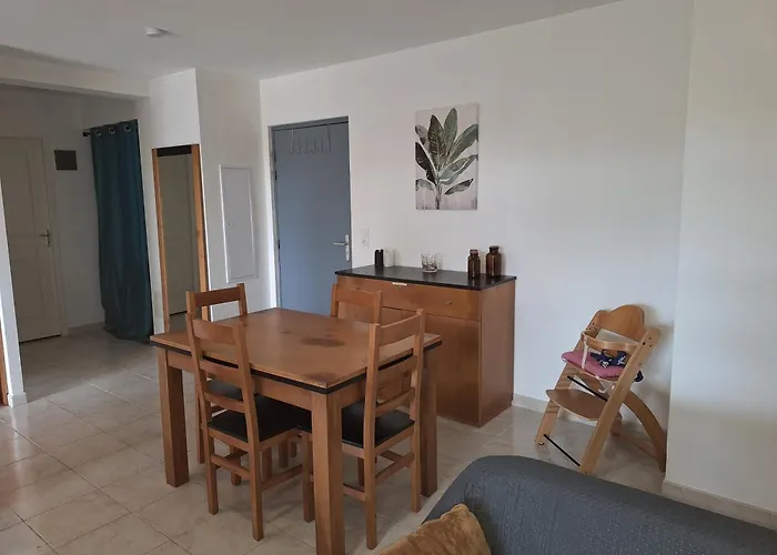 Nouvel Location D'un Bel T2 Climatise Et Meuble Au Rdch Avec Piscine Dans Les Melody * Santa-Maria-Poggio (Corsica)