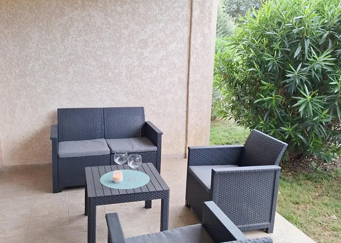 Nouvel Location D'un Bel T2 Climatise Et Meuble Au Rdch Avec Piscine Dans Les Melody * Santa-Maria-Poggio (Corsica)