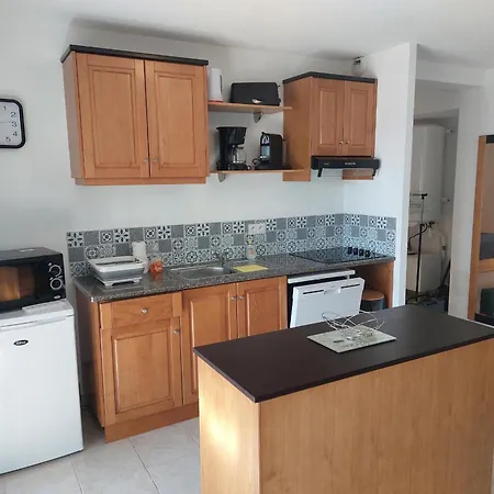 Nouvel Location D'un Bel T2 Climatise Et Meuble Au Rdch Avec Piscine Dans Les Melody *