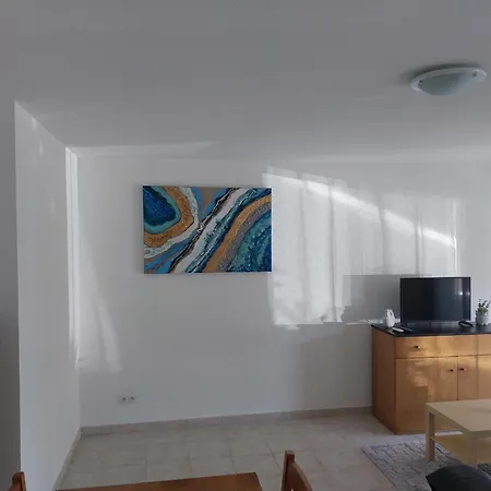 Nouvel Location D'un Bel T2 Climatise Et Meuble Au Rdch Avec Piscine Dans Les Melody