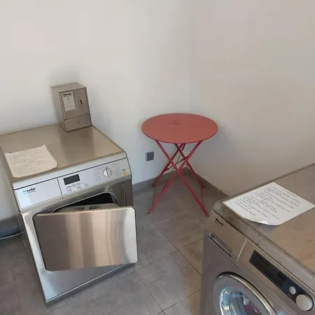 Nouvel Location D'un Bel T2 Climatise Et Meuble Au Rdch Avec Piscine Dans Les Melody