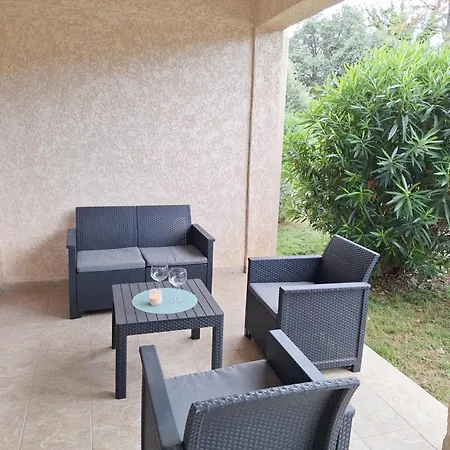 Nouvel Location D'un Bel T2 Climatise Et Meuble Au Rdch Avec Piscine Dans Les Melody * Santa-Maria-Poggio (Corsica)