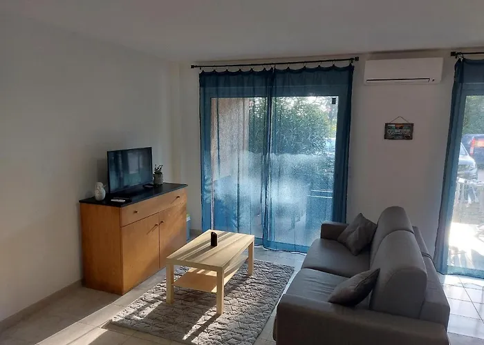 Nouvel Location D'un Bel T2 Climatisé Et Meublé Au Rdch Avec Piscine Dans Les Melody Appartement Santa-Maria-Poggio (Corsica)