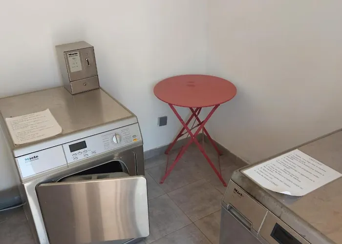 Nouvel Location D'un Bel T2 Climatisé Et Meublé Au Rdch Avec Piscine Dans Les Melody